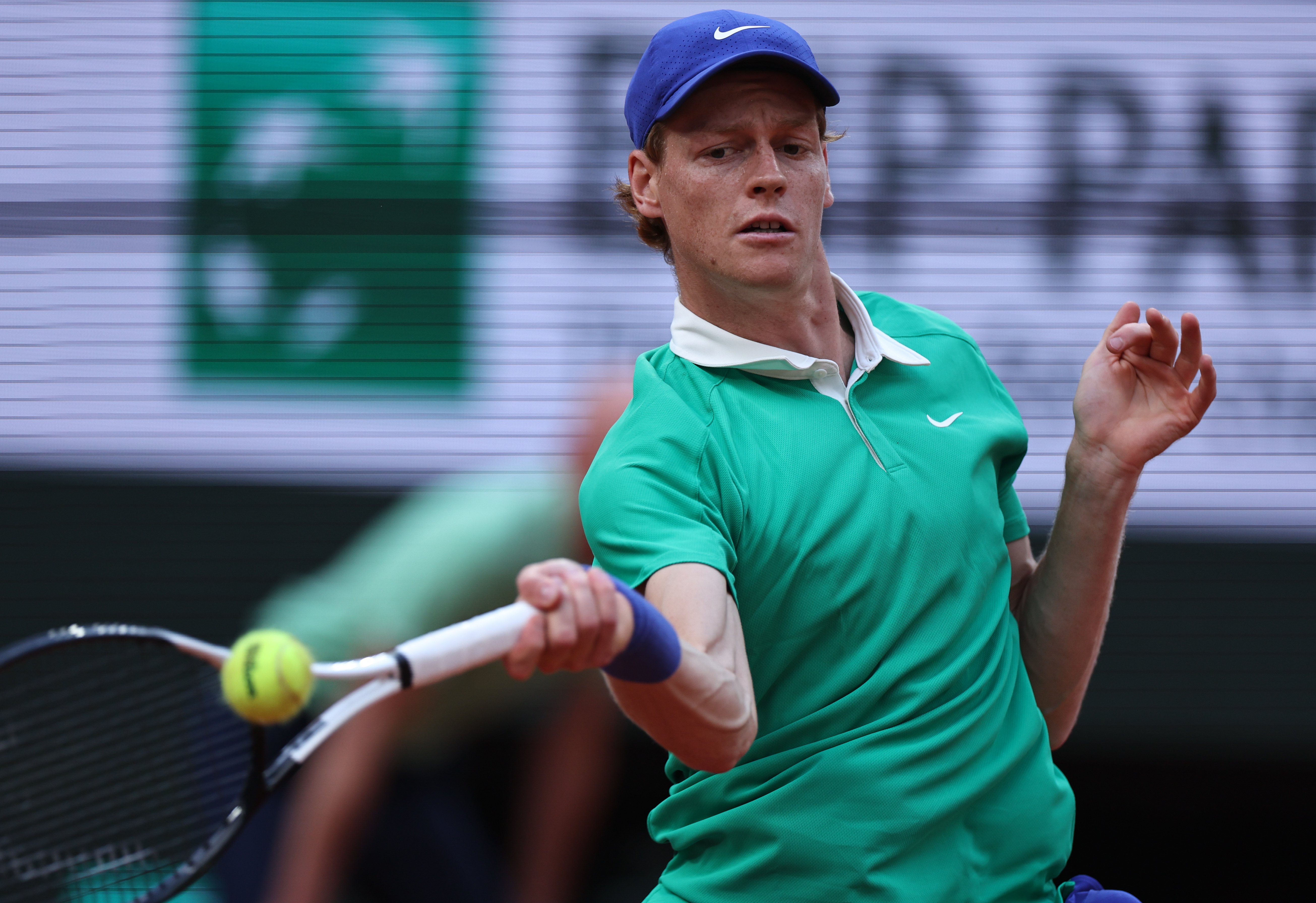 美网轻取法网,辛纳带队取胜 美网轻取法网,辛纳带队取胜